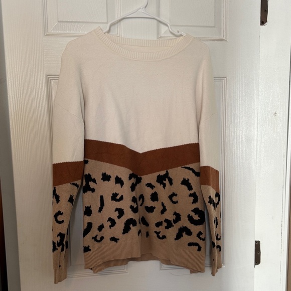 Leopard Print Colorblock Sweater - Picture 1 of 1